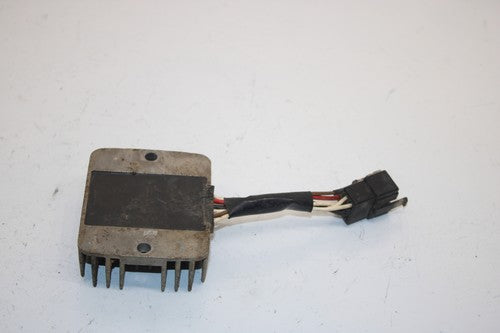 96 Yamaha  Timberwolf 250 2wd Oem Voltage Regulator 4GB-81960-00-00 AY45