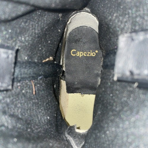 New Women’s Black Capezio Cowboy Boots. L 840 10 M. 17-126