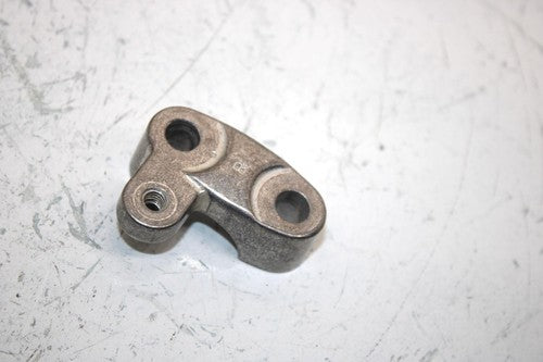 86 Honda Trx250a Oem Upper Handlebar Mount 53121-958-000 AH30