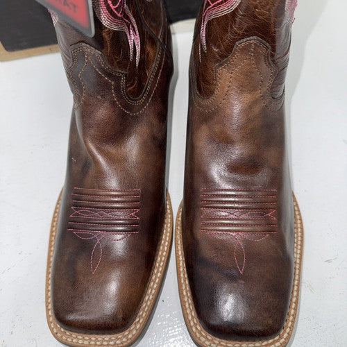 NEW womens Ariat Western Crossfire Brown  Boot, Style 10008758. 11B. 16-126