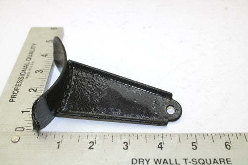 96 Arctic Cat EXT 580 OEM Exhaust Pipe Support Bracket 0712-146 SA103