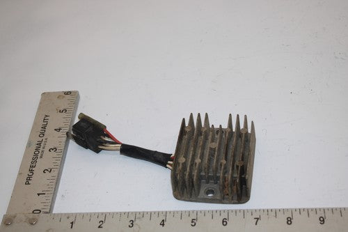 96 Yamaha  Timberwolf 250 2wd Oem Voltage Regulator 4GB-81960-00-00 AY45
