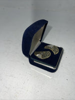 New Women’s Montana Silversmiths Black Scroll Earrings. ER351 A-15
