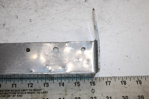 92 Polaris 500 Oem Rear Tunnel End Cap 5220478 SP52