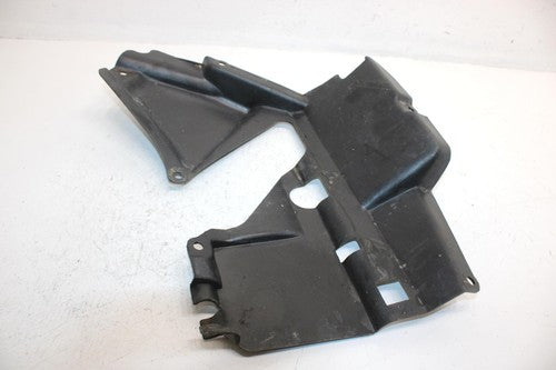 1987 Honda Fourtrax 350 A Oem Right Inner Fender 84600-HA7-670 AH39