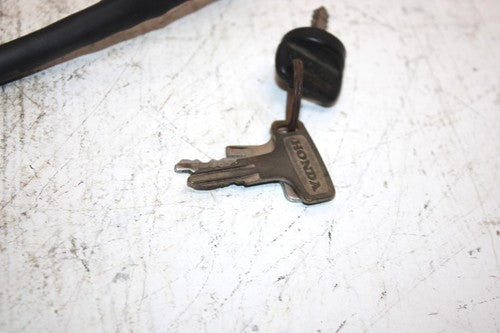 1998 Honda Foreman Fourtrax Oem Ignition W/Key 35100-HM7-003 AH35