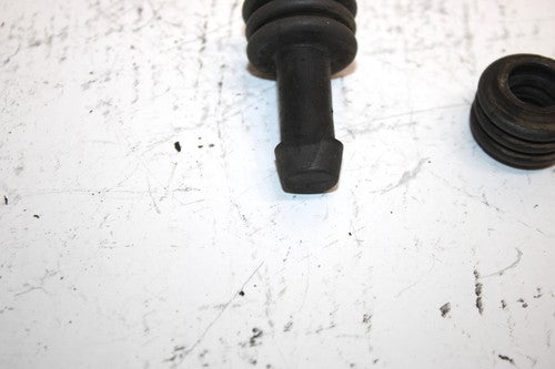 95 Polaris Sportsman 4x4 Oem Pin Boot Set 5412506 5412505 AP70
