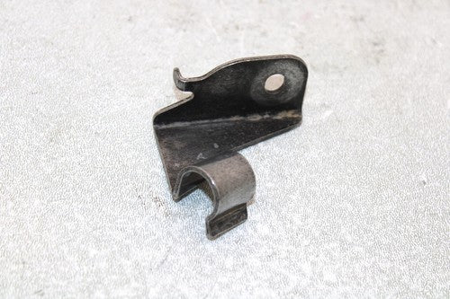 2001 Yamaha  Raptor 660r Oem Oil Line Bracket 5LP-2175T-00-00 AY33