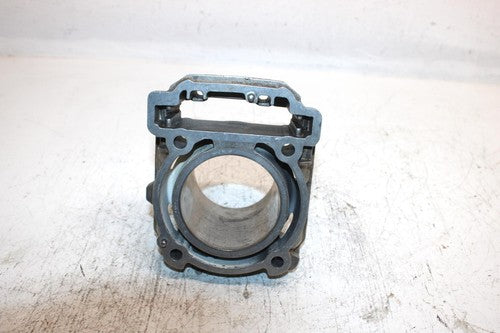 2019 Can-am Outlander 570 Oem 84mm Bore Cylinder 420413092 AB9