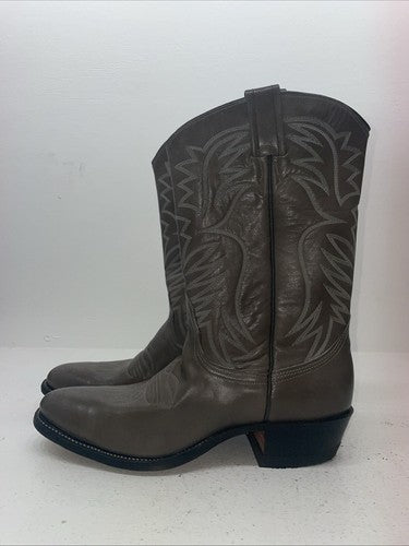 New Women’s Gray Nocona Cowboy Boots. L 108 8.5 8 1/2 B. 15-46