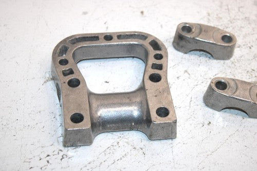 84 Yamaha Phazer Se Oem Handebar Mount Set 8V0-23814-01-00 SY9