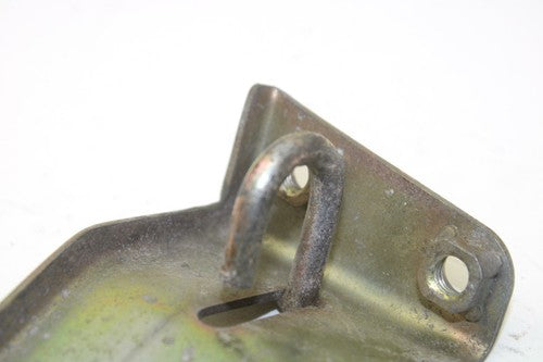 96 Yamaha Vmax 500 XT OEM Right Oil Tank Bracket 8AB-2193F-01-00 SY43