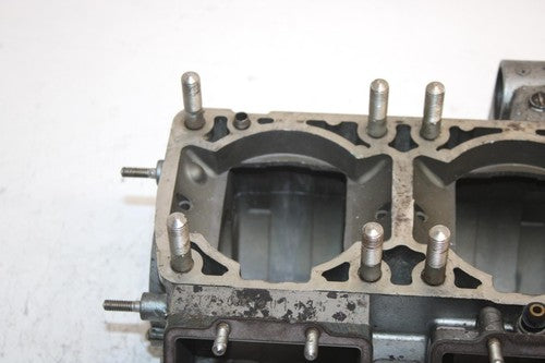 1994 Kawasaki 750 Ss Super Sport Oem Crankcase 14001-5319 JK9