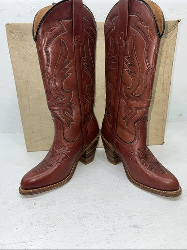 New Women’s Red Capezio Cowboy Boots. L 535 6.5 6 1/2 M. 19-67