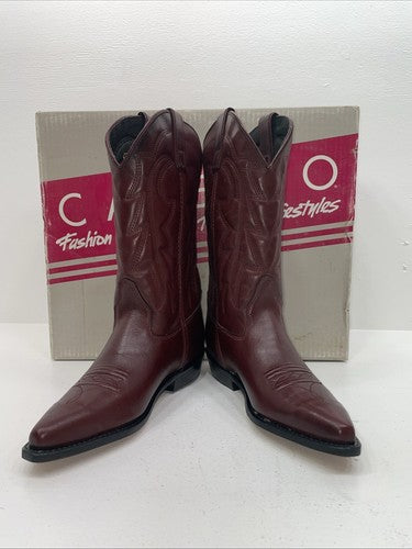 New Women’s Red Capezio Cowboy Boots. L 553 8 M. 16-20