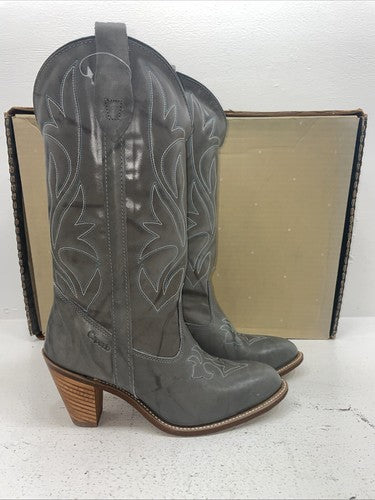 New Women’s Gray Capezio Cowboy Boots. L 342 8.5 8 1/2 M. 15-67