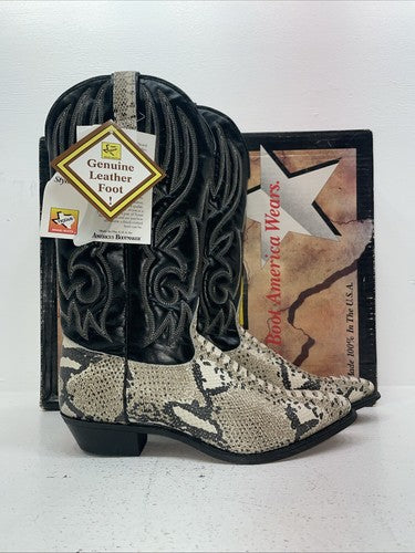 New Women’s Black Snake Skins Texas Brand Cowboy Boots. 4841 8.5 8 1/2 M. 15-27