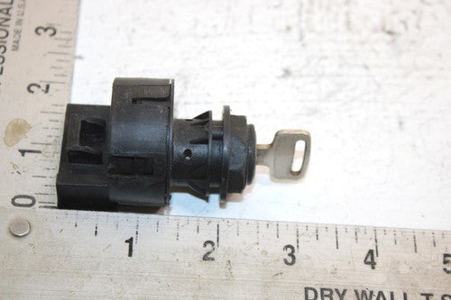 2002 Polaris Sportsman 500 Oem Ignition Key Switch 4010390 4012164 AP78