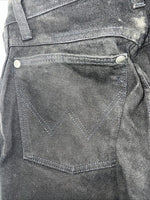 New WOMAN’s Black Cowboy Cut Slim Fit Wrangler Denim Jeans. 1x36 H-2