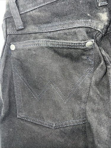 New WOMAN’s Black Cowboy Cut Slim Fit Wrangler Denim Jeans. 1x36 H-2