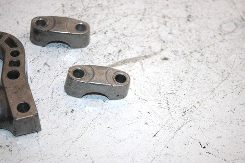 84 Yamaha Phazer Se Oem Handebar Mount Set 8V0-23814-01-00 SY9