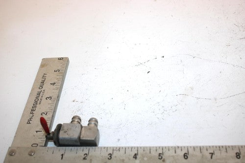 01 Polaris Rmk 700 Oem Fuel Shutoff Petcock 7052255 SP183