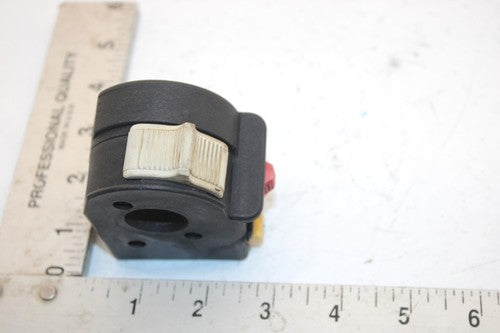 01 Polaris Trail Blazer  Oem Left Handlenar Control Switch 4110248 AP1