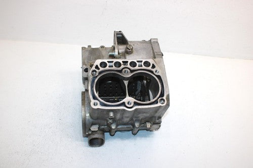 2008 Polaris Ranger 700 Oem Crankcase 2203300 XP0