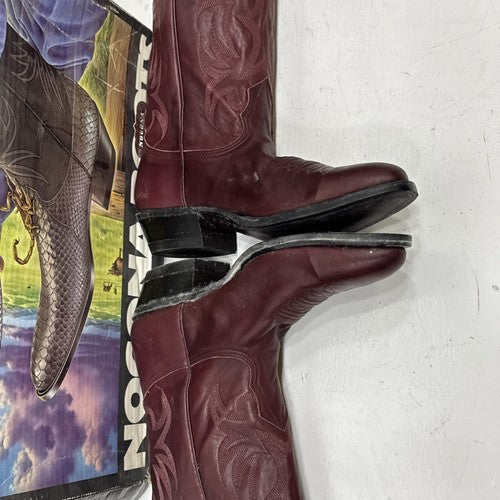 NEW Women’s Maroon Nocona Brand Cowgirl Boots. Size 8D. 2-7