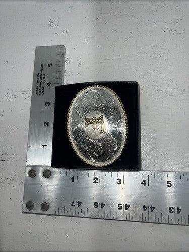 New Women’s Montana Silversmiths Medium Oval “F” Belt Buckle. 700F A-109