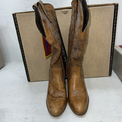 New Women’s Brown Capezio Cowboy Boots. L 394 7 M. 18-24