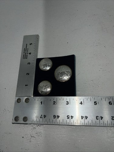 New Women’s Montana Silversmiths Silver Gold Button Cover And Earrings. A-70