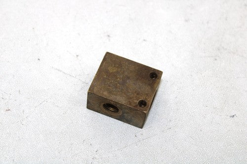 2000 Polaris Magnum 325 Oem Brake Line Splitter 7052237 AP2