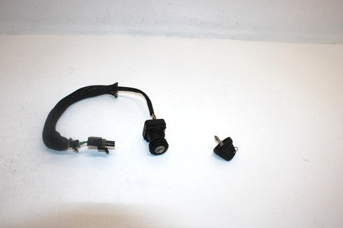 2001 Bombardier Traxter Oem Ignition Key Switch 710000042 AB10