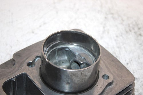 2004 Honda Fourtrax Recon Es Oem 68.5mm Bore Cylinder 12100-HN6-000 AH8