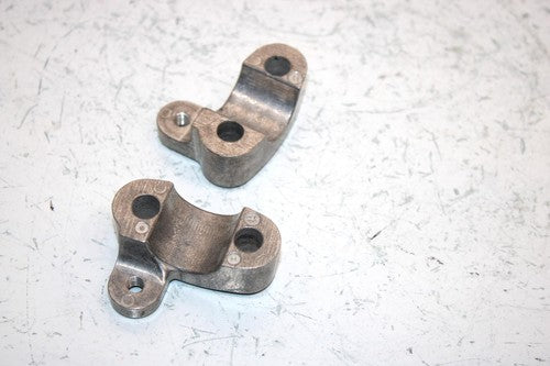 86 Honda Trx250a Oem Upper Handlebar Mount 53121-958-000 AH30