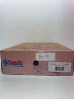 New Women’s White Laredo Cowboy Boots. 5743 8 M. 16-13