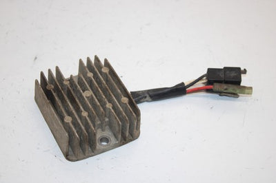 96 Yamaha  Timberwolf 250 2wd Oem Voltage Regulator 4GB-81960-00-00 AY45
