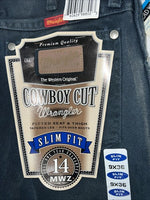 New Women’s Green Cowboy Cut Slim Fit Wrangler Denim Jeans. 9x36 H-11