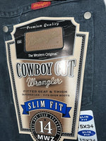 New Women’s Green Cowboy Cut Slim Fit Wrangler Denim Jeans. 15x34 H-10