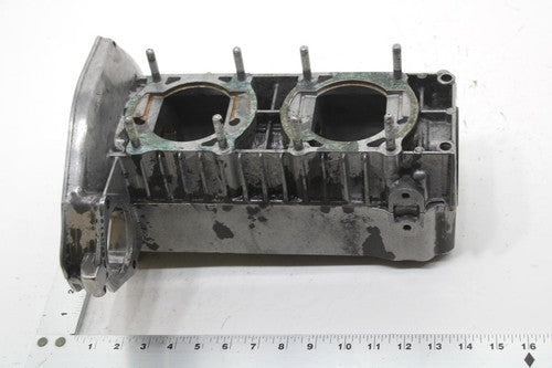 1980 Yamaha Ss440 Oem Crankcase  Assembly 8H8-15100-02-00 SY63