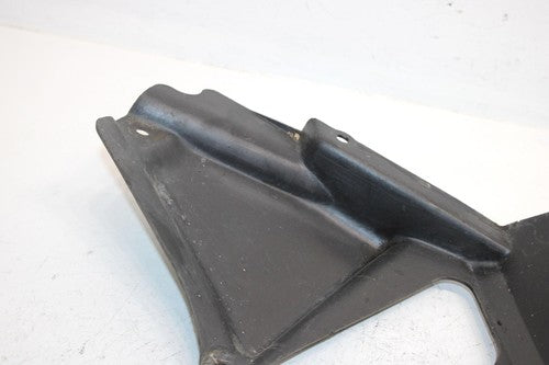 1987 Honda Fourtrax 350 A Oem Right Inner Fender 84600-HA7-670 AH39