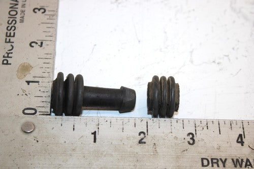 95 Polaris Sportsman 4x4 Oem Pin Boot Set 5412506 5412505 AP70
