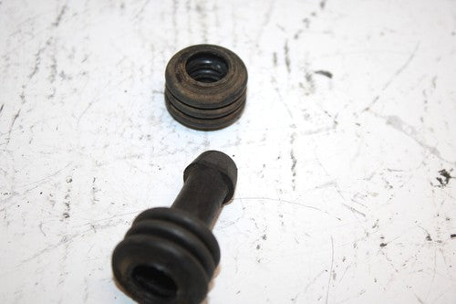 95 Polaris Sportsman 4x4 Oem Pin Boot Set 5412506 5412505 AP70