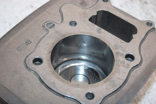 2004 Honda Fourtrax Recon Es Oem 68.5mm Bore Cylinder 12100-HN6-000 AH8