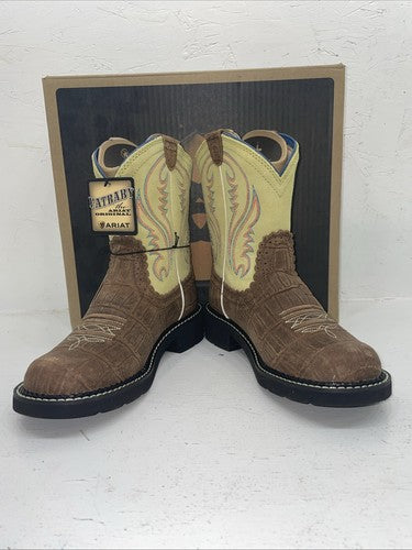 New Women’s Green Ariat Cowboy Boots. 10014076 7 B. 18-18