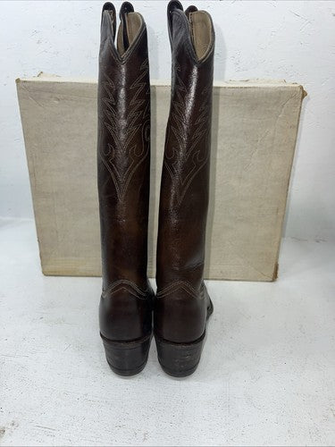 New Woman’s Brown Texas Brand Cowboy Boots. 4611 6 M. 19-99