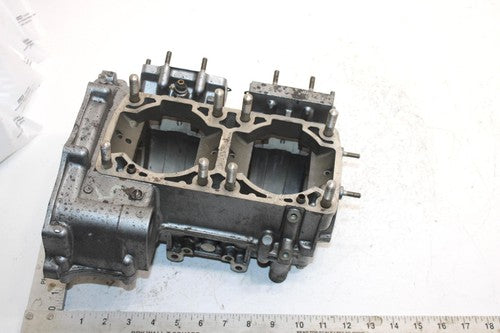 1994 Kawasaki 750 Ss Super Sport Oem Crankcase 14001-5319 JK9