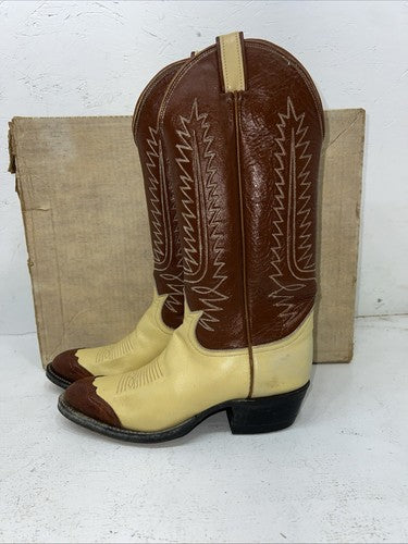 New Women’s Brown Tony Lama Cowboy Boots. 270 7 B. 18-31