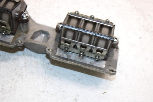 93 Yamaha Waverunner 650 Oem Lower Intake Manifold W/Reeds 6M6-13641-00-94 JY23